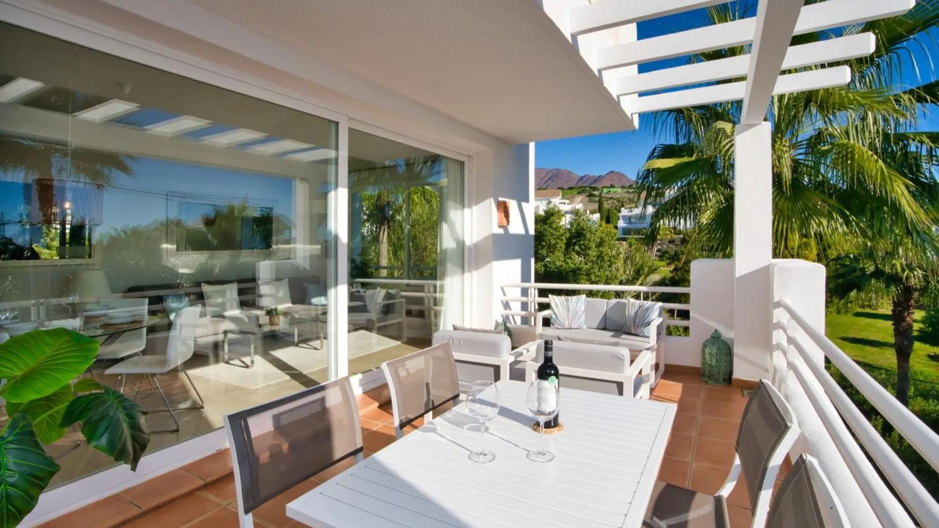 Al-411 Estepona - Apartment - Alcazaba Lagoon